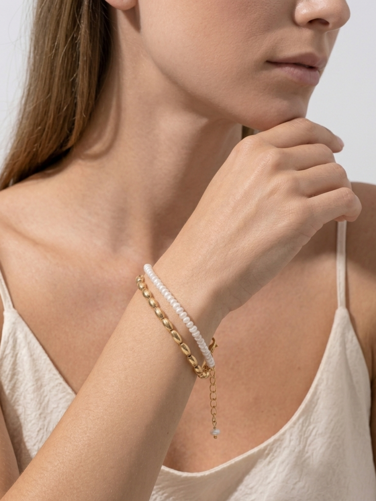 Lunette Pearl Bracelet