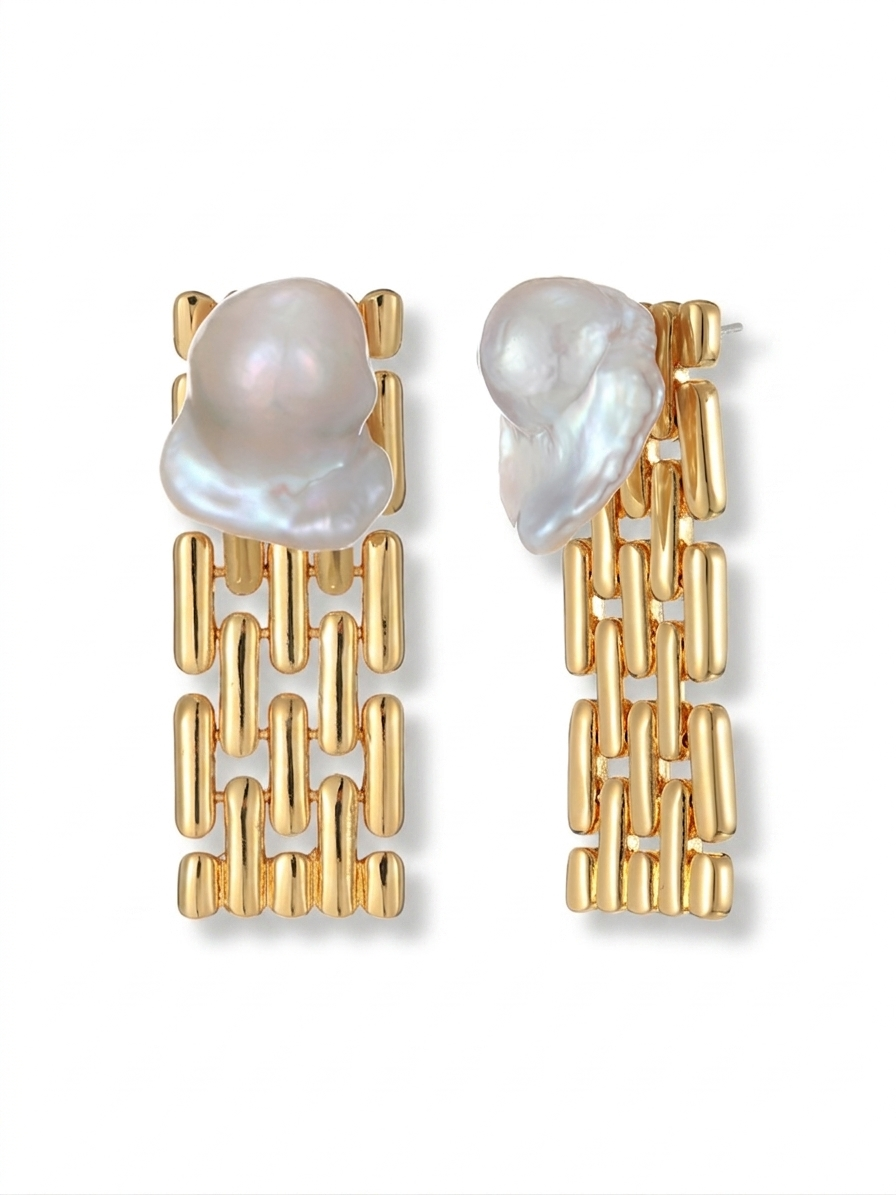 Structured Grace Earrings