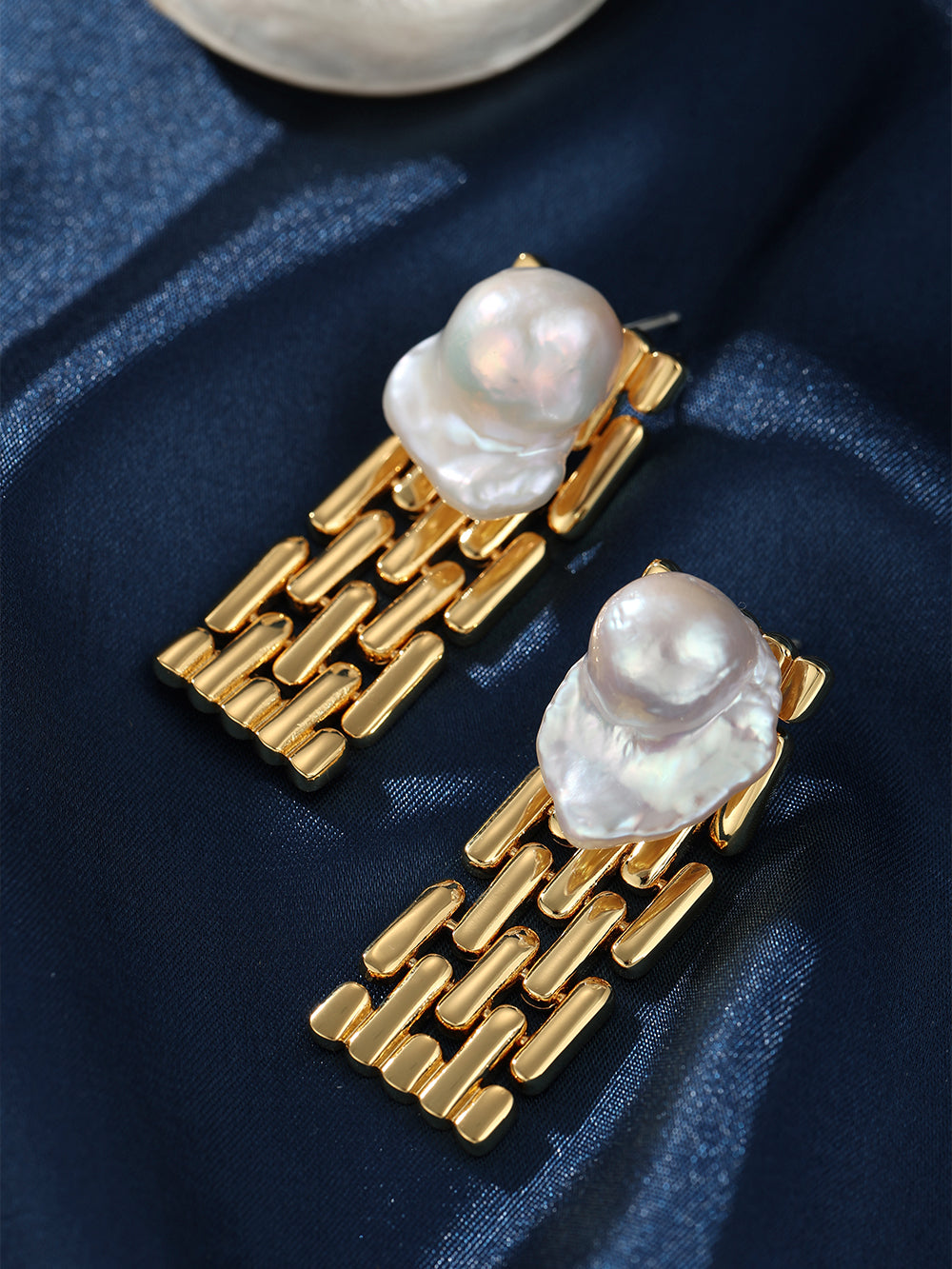 Structured Grace Earrings