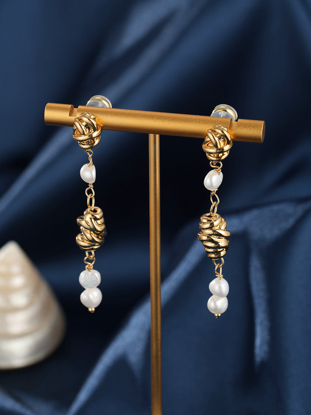 Entwined Fluid Drop Earrings
