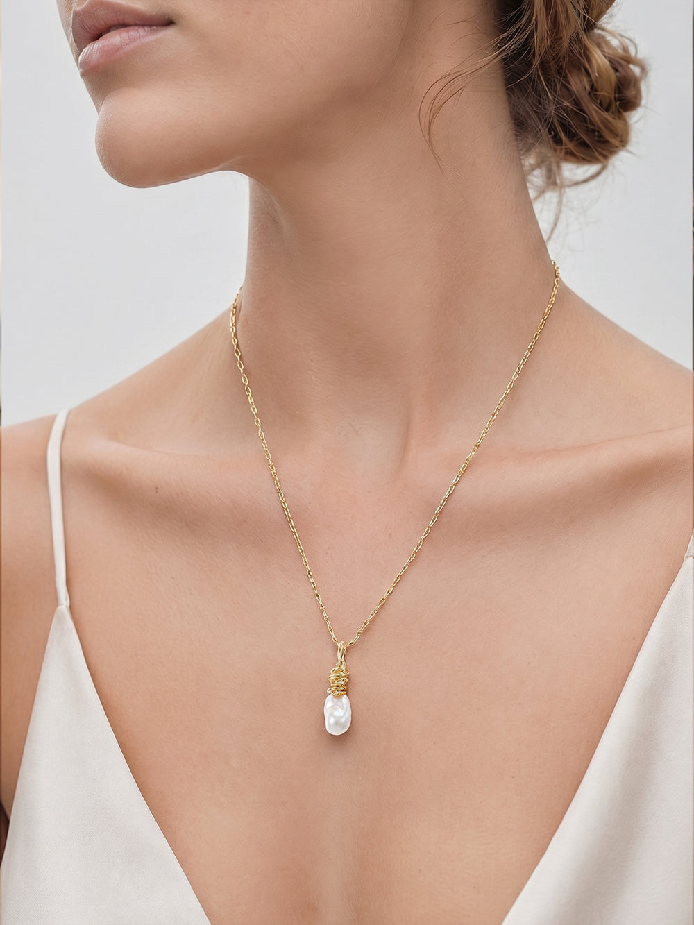 Fluid Pendant Necklace