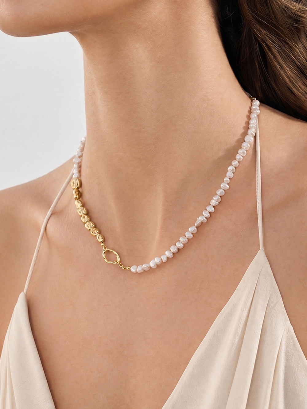 Organic Contrast Necklace
